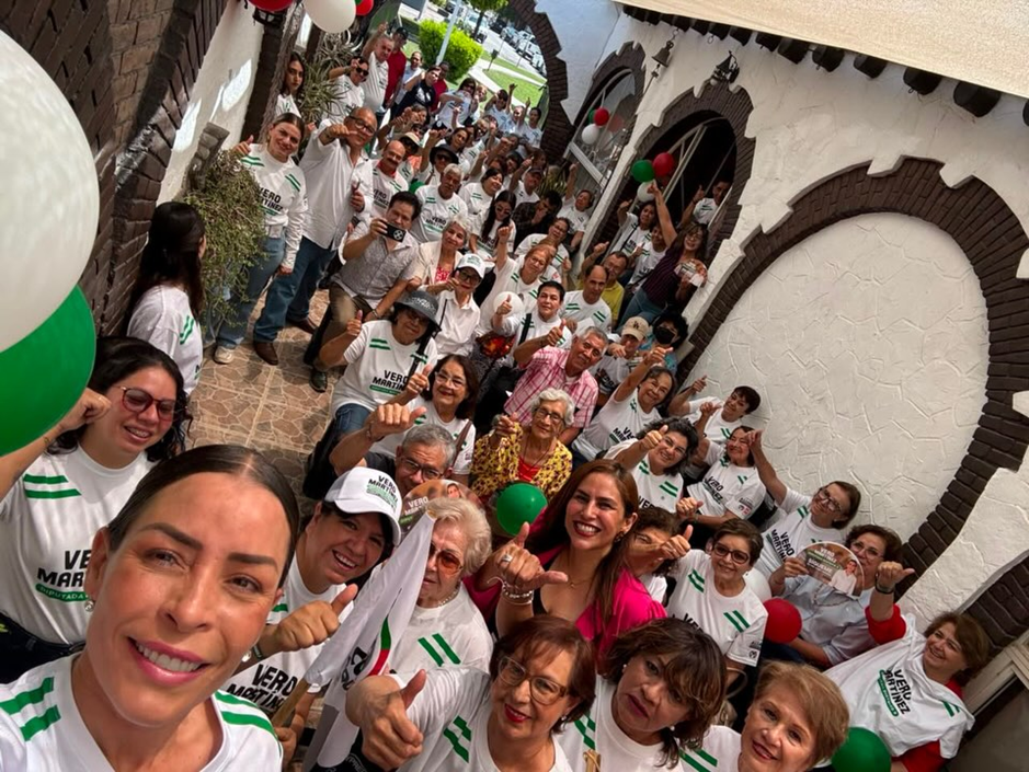 Verónica Martínez mantiene cercanía con las familias a través del trabajo comunitario en el Distrito 9